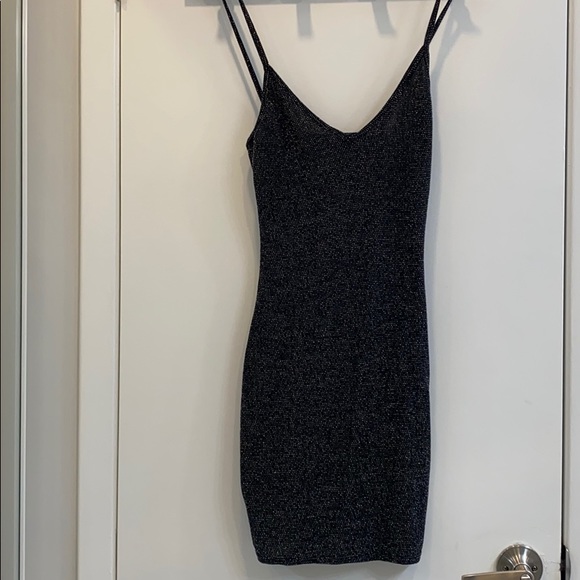 Sparkly black Dress - Picture 3 of 5